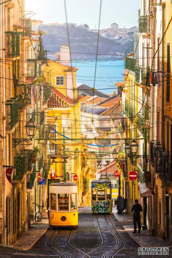 葡萄牙的传奇页游开服阳光不在乎输赢