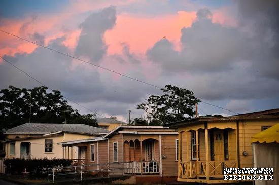 ����������е� ��Ӣ�����Ҷ����ղ���