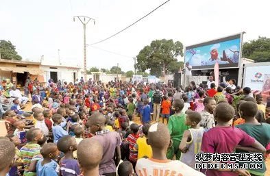 ���ް桶���˽�̽�����͡�������ҳ�濪����ʲô����һ�߷����������ԱΪ����ء���